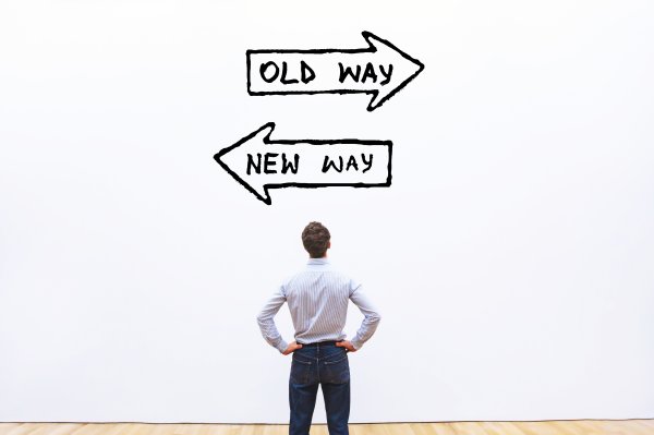 article cover - The transition of changing managers - By Carol Bentley
