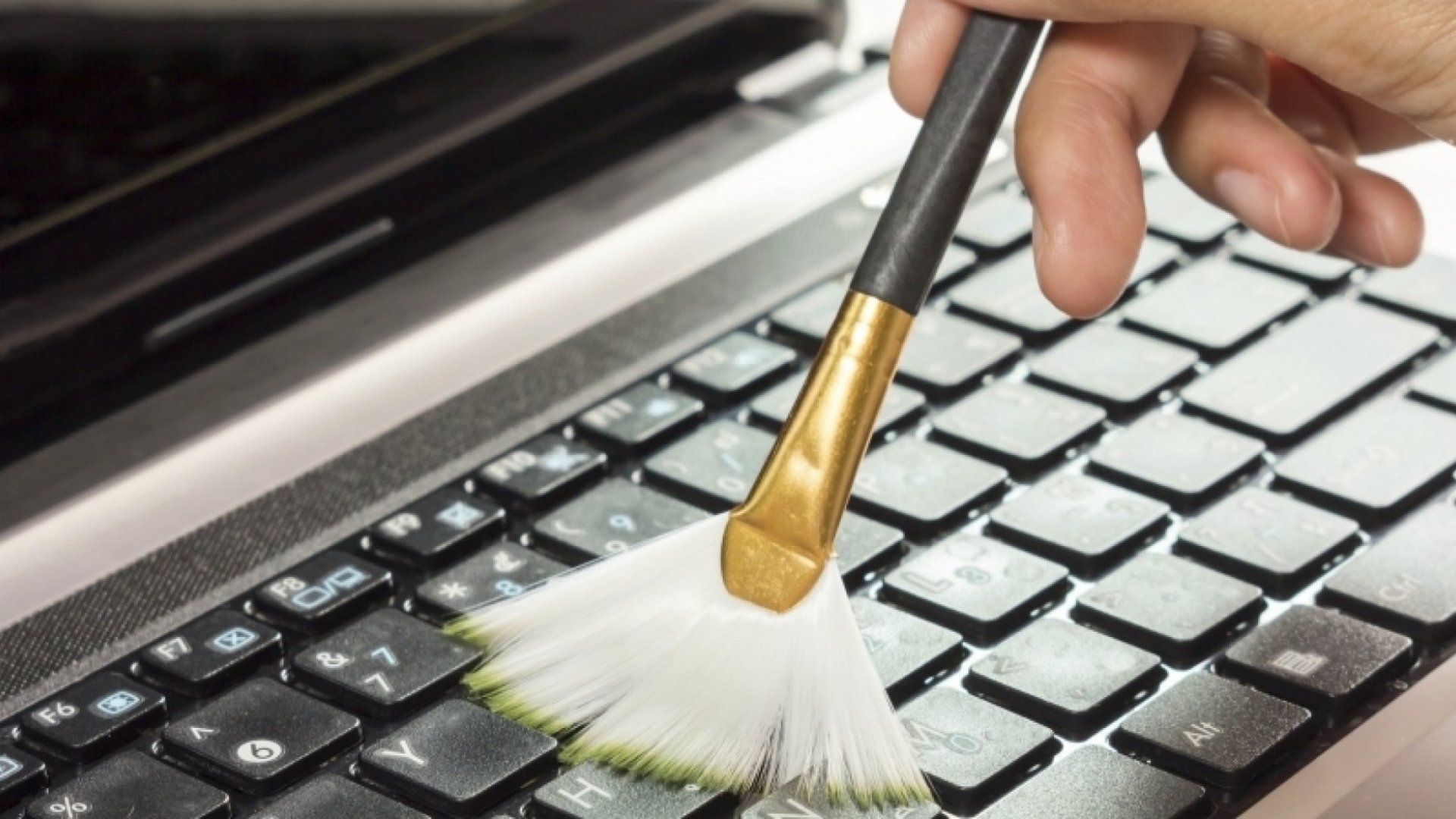 article cover - A brief guide to keeping computers clean
