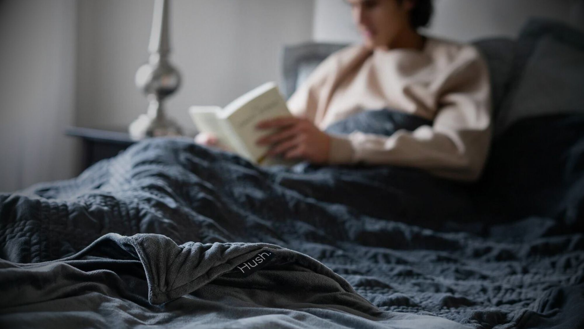 article cover - What Are the Best Soft Blanket Colours for Home D&eacute;cor?