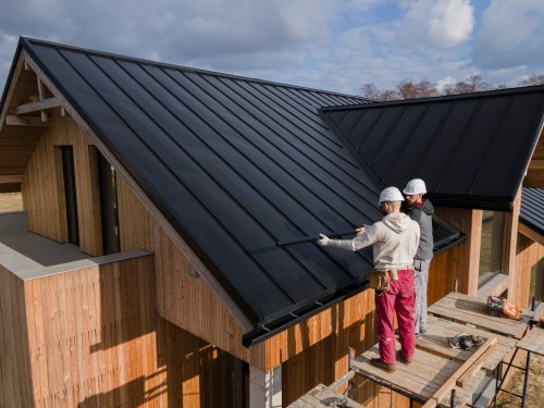 article cover - The Ultimate Guide to Choosing the Best Roofing Material...