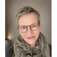 Dr Emma Rae Rhead