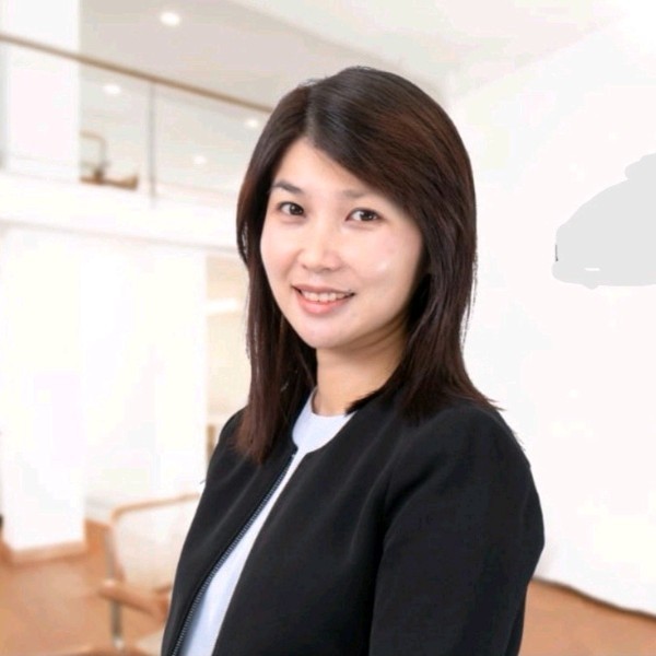 Christy LEE