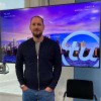 Jason Peachell 
                      - Technology &amp; Software 