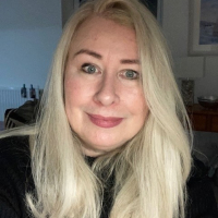Liz Laing 
                      - Charity &amp; Not for Profit 