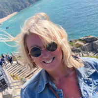 Della Delmanso - Wellbeing Coach | the UK