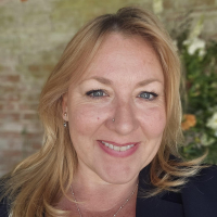 Tamar Briggs - Hospitality &amp;amp; Leisure 