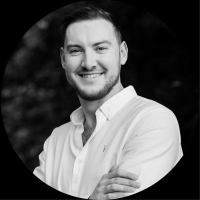 Oliver Parker - Immigration Lawyer 