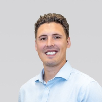Tom Brown - Insurance Broker 