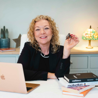 Lyndsey  O'Connor - Director  in Life Coaching With Lyndsey - 